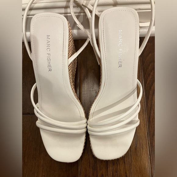 Marc Fisher Zeki Wedge Sandal Size 7 - Picture 4 of 6